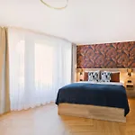 Atrium Amadeus