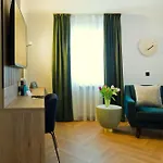 Otel Atrium Amadeus 4*