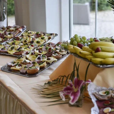 Ξενοδοχείο Atrium Amadeus