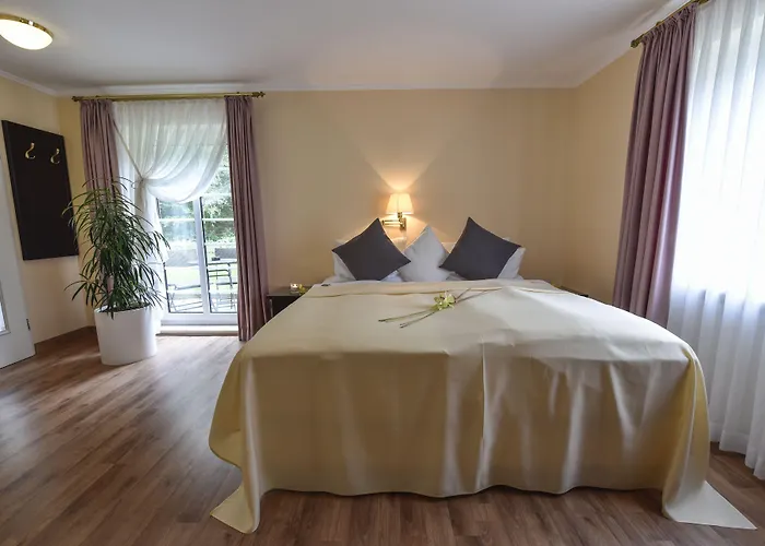 Atrium Amadeus Hotel 4*