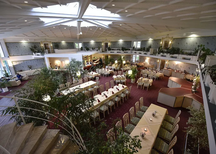 Hotel Atrium Amadeus 4*
