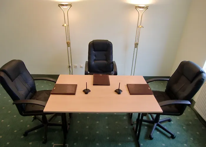 Atrium Amadeus ホテル 4*